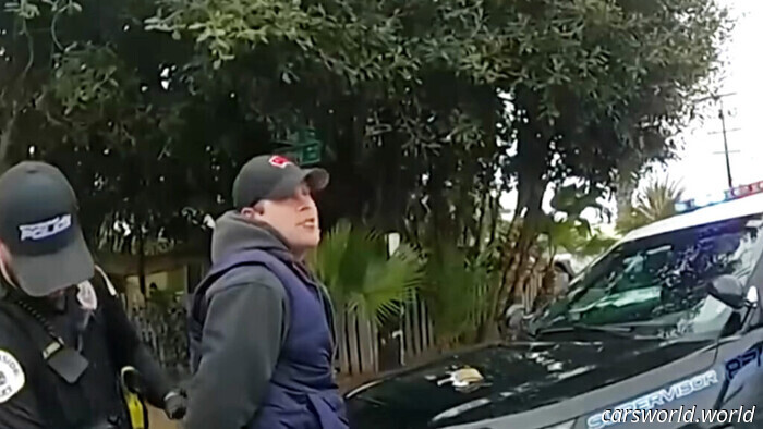 Coppia fermata con una pistola puntata dopo un equivoco sul noleggio | Carscoops